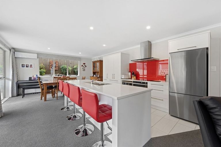 Photo of property in 16 Seashell Drive, Papamoa Beach, Papamoa, 3118