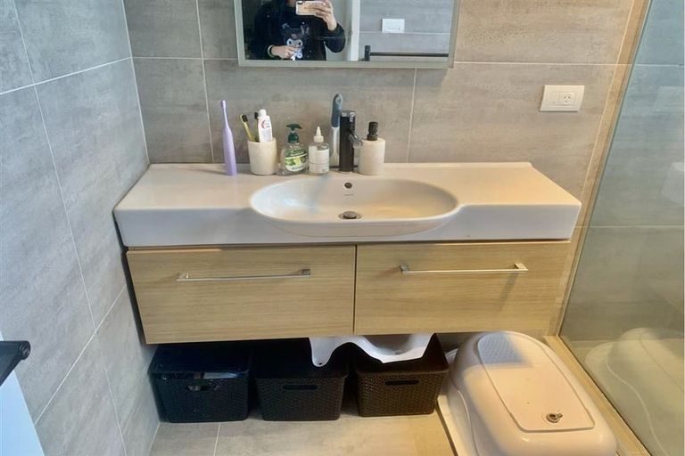 Photo of property in 133 Oreil Avenue, West Harbour, Auckland, 0618