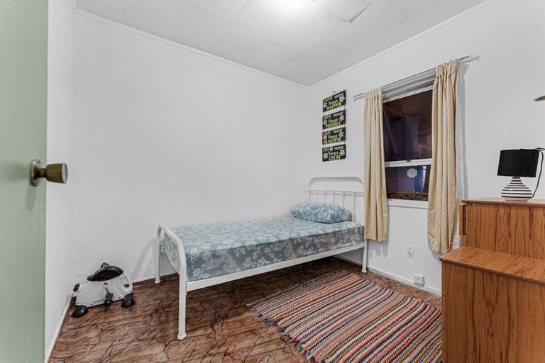 Photo of property in 96 Moire Road, Massey, Auckland, 0614