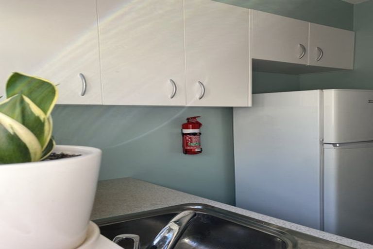 Photo of property in 161u2 Glenmore Street, Kelburn, Wellington, 6012