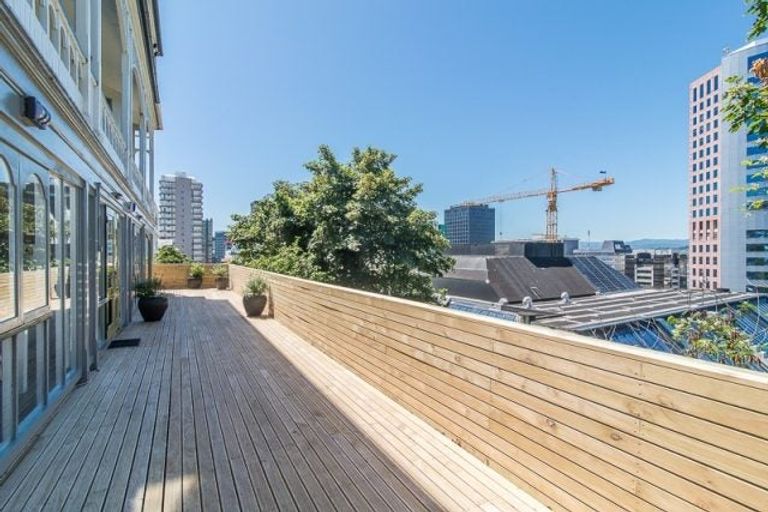 Photo of property in 219u1 The Terrace, Wellington Central, Wellington, 6011