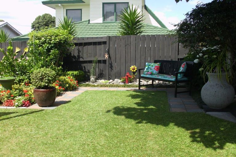 Photo of property in 27 Roys Road, Parkvale, Tauranga, 3112