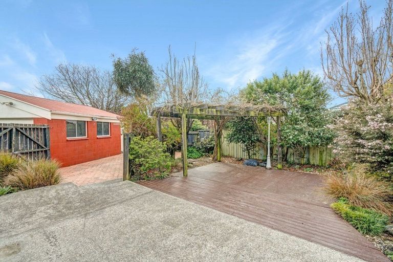 Photo of property in 95 Oakhampton Street, Hornby, Christchurch, 8042