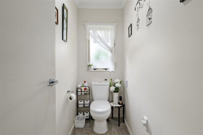 Photo of property in Rangeview Villas, 45/9 Fuller Close, Levin, 5510