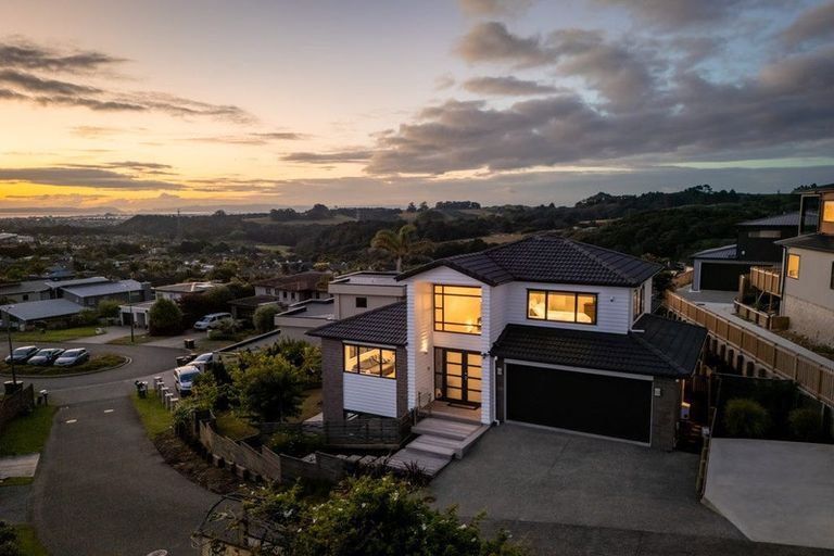 Photo of property in 30 Aldon Lane, The Gardens, Auckland, 2105