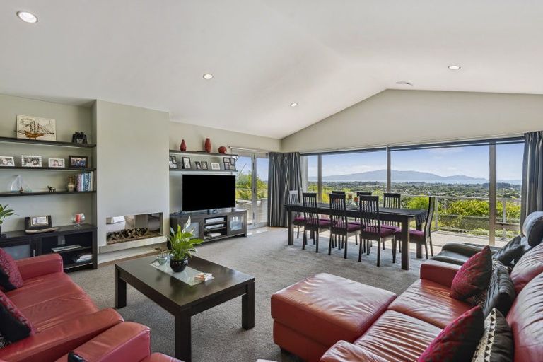 Photo of property in 27a Kotare Street, Waikanae, 5036