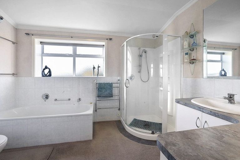 Photo of property in 89 Princess Street, Waitara, 4320