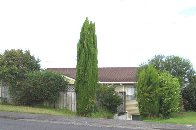 Photo of property in 8 Redwood Drive, Massey, Auckland, 0614