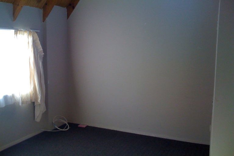 Photo of property in 74f5 Freyberg Street, Lyall Bay, Wellington, 6022