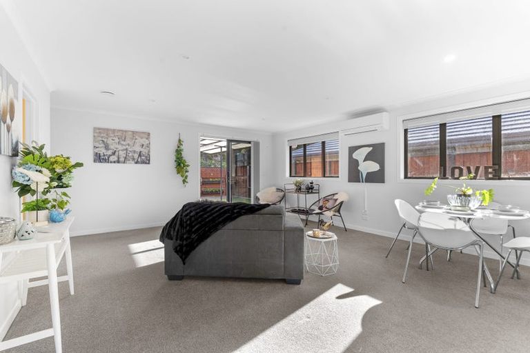 Photo of property in 18 Nukuroa Close, Waitara, 4320