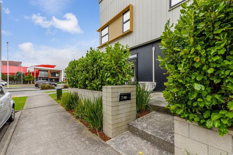 Photo of property in 2 Sidney Wallingford Way, Hobsonville, Auckland, 0616