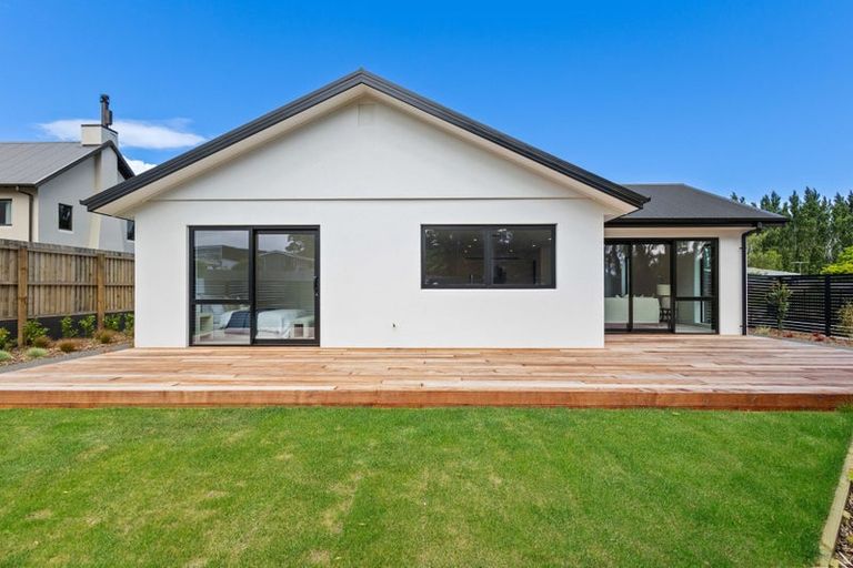 Photo of property in 30 Georgina Street, Marshland, Christchurch, 8083