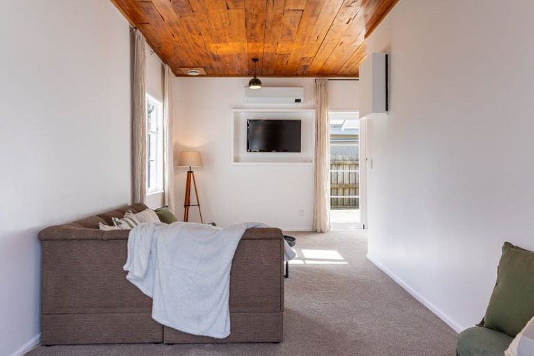 Photo of property in 48 Tay Street, Woodville, 4920