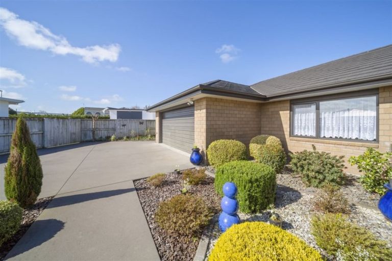 Photo of property in 11 Reremoana Close, Hawera, 4610