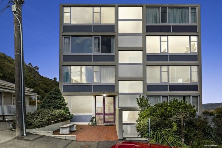 Photo of property in 24u6 Patanga Crescent, Thorndon, Wellington, 6011