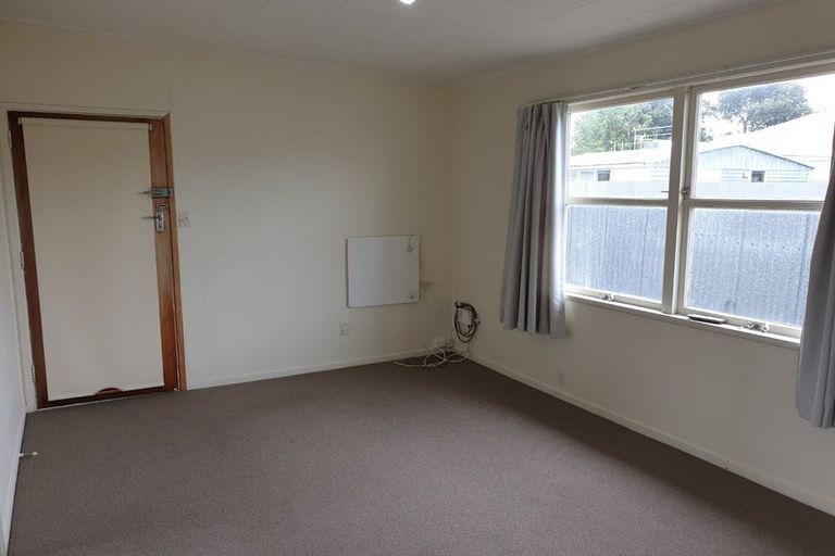 Photo of property in 1/1305 Cardiff Place, Mayfair, Hastings, 4122
