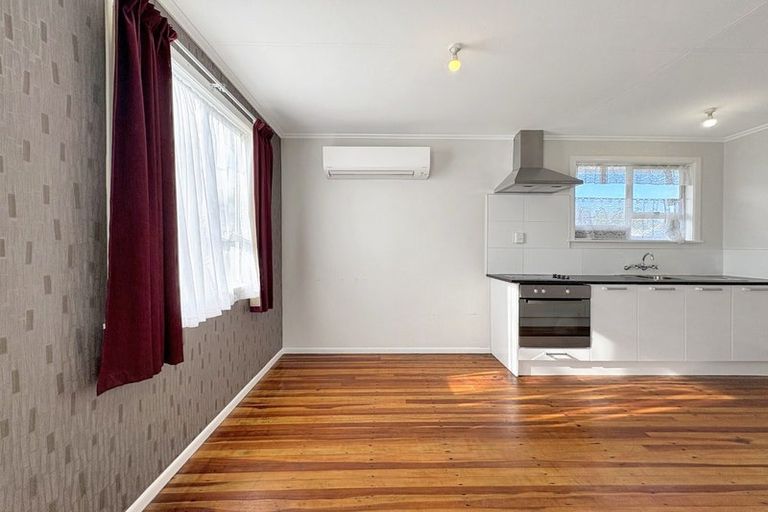 Photo of property in 25 Camellia Avenue, Aramoho, Whanganui, 4500