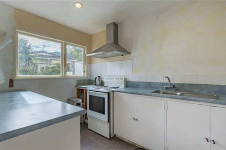 Photo of property in 1/15a Wainui Road, Waiwhetu, Lower Hutt, 5010