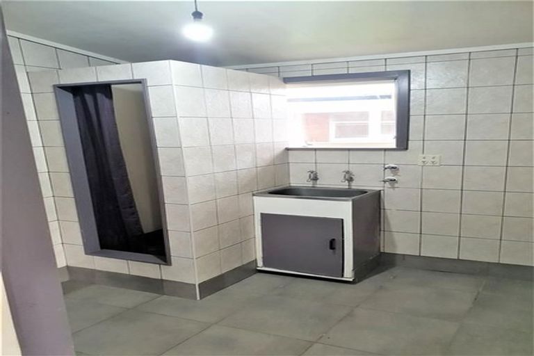 Photo of property in 34 Queen Street, Cambridge, 3434