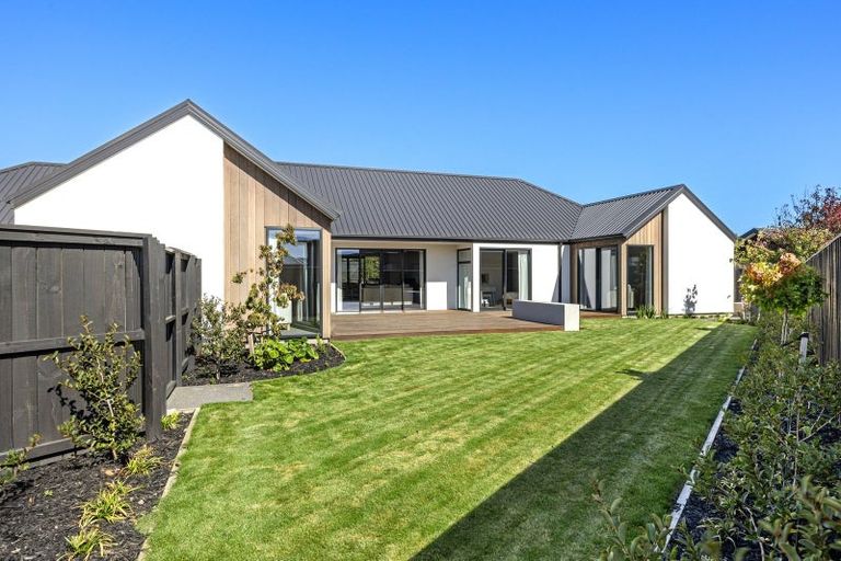 Photo of property in 7 Maurice James Way, Prebbleton, 7604