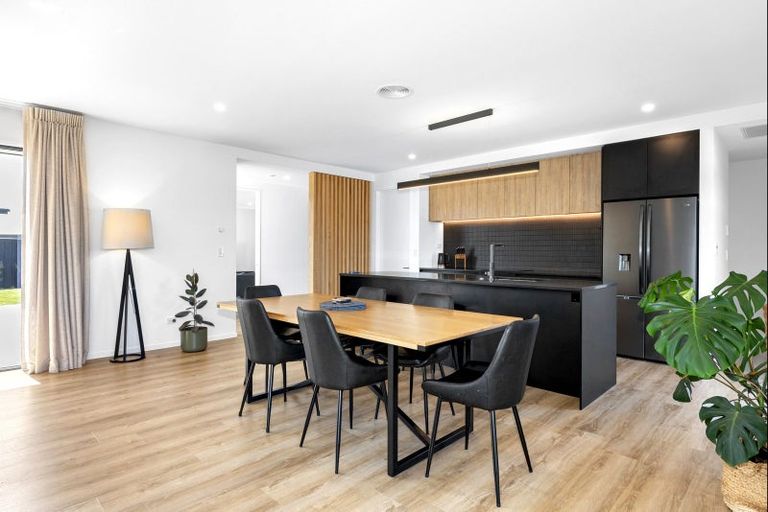 Photo of property in 7 Maurice James Way, Prebbleton, 7604