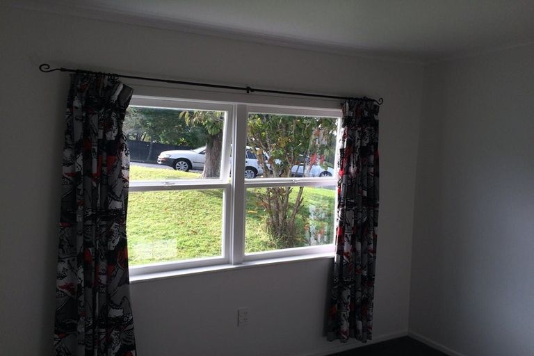 Photo of property in 25 Matama Road, Glen Eden, Auckland, 0602