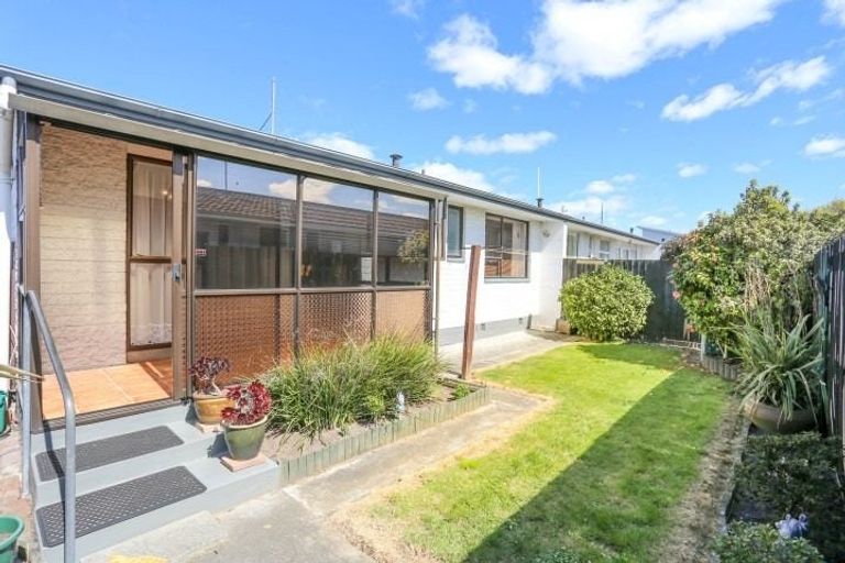 Photo of property in 1/28 Lyndon Street, Riccarton, Christchurch, 8041