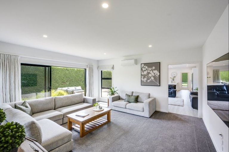 Photo of property in 16 Napier Street, Jervoistown, Napier, 4112