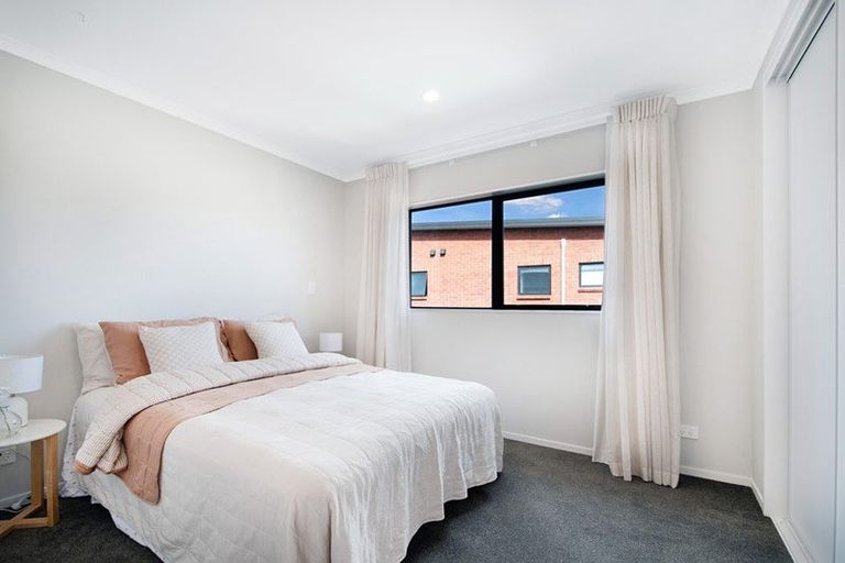 Photo of property in 63 O'meara Street, Swanson, Auckland, 0614