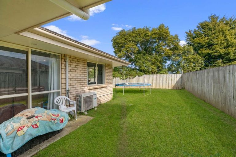 Photo of property in 19 Liddesdale Place, Papakura, 2110
