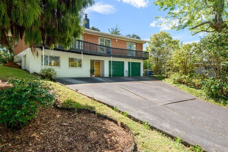 Photo of property in 27 Crompton Road, Massey, Auckland, 0614