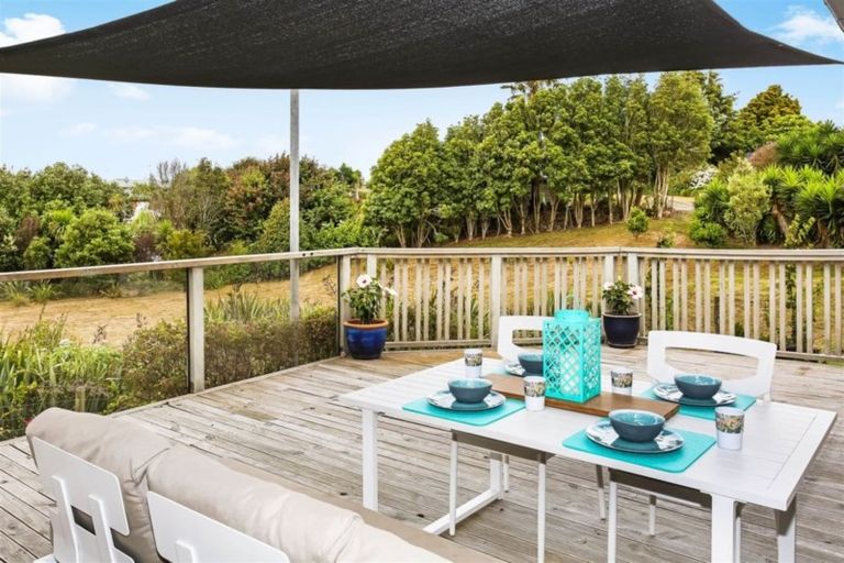 Photo of property in 16 Kaiwaka Road, Waiuku, 2123