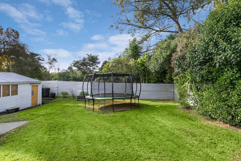 Photo of property in 1 Luanda Drive, Ranui, Auckland, 0612