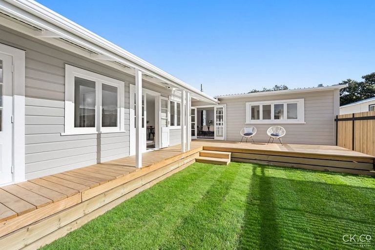 Photo of property in 64 Bell Road, Waiwhetu, Lower Hutt, 5010