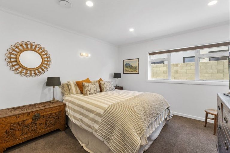 Photo of property in 85 Karewa Parade, Papamoa Beach, Papamoa, 3118