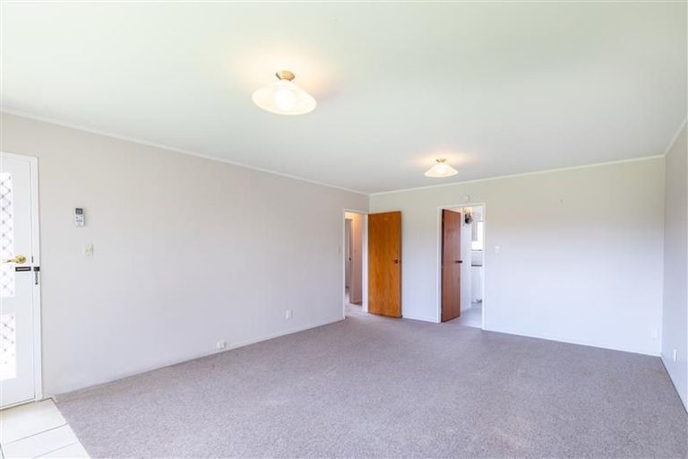 Photo of property in 58 Strid Road, Te Atatu South, Auckland, 0610