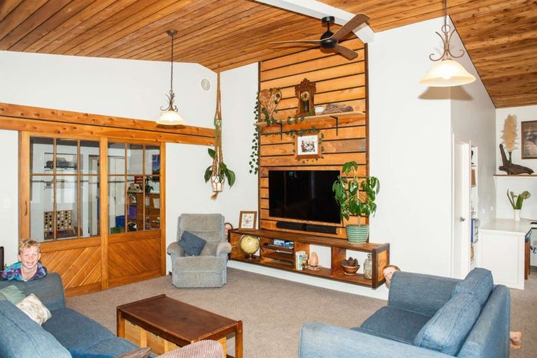 Photo of property in 123b Colombo Road, Waiuku, 2123