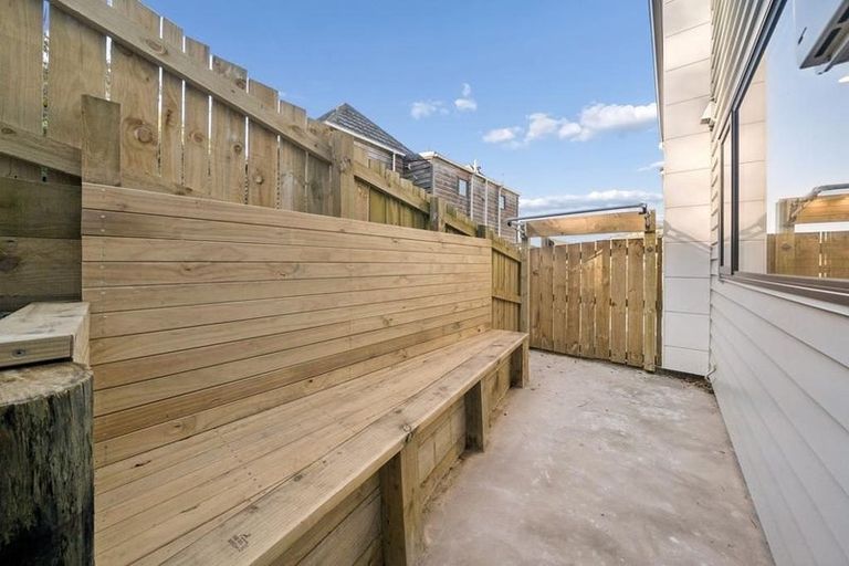 Photo of property in 44e Phillip Street, Johnsonville, Wellington, 6037