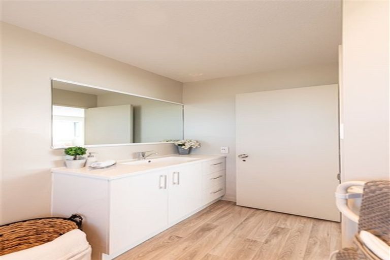 Photo of property in 66 Kintyre Drive, Broomfield, Christchurch, 8042