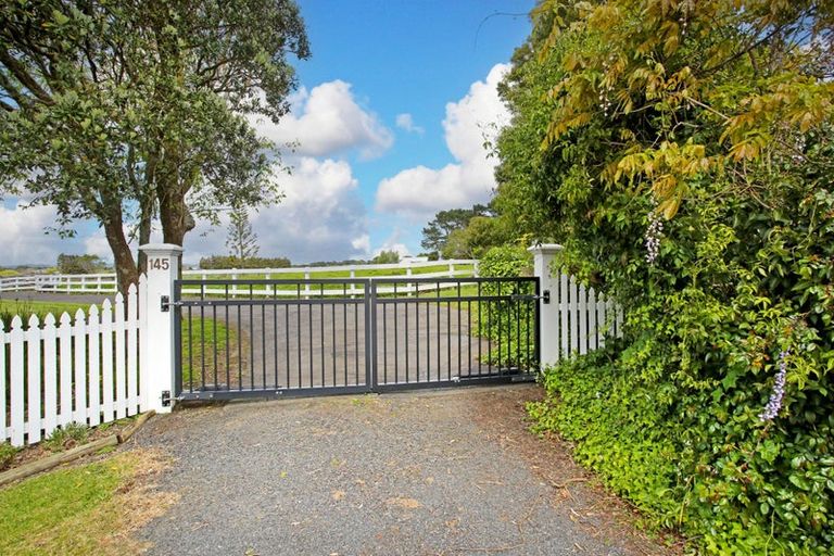 Photo of property in 145 Kidd Road, Waiuku, 2682