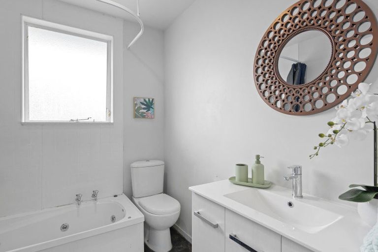 Photo of property in 5/16 Holly Road, St Albans, Christchurch, 8014