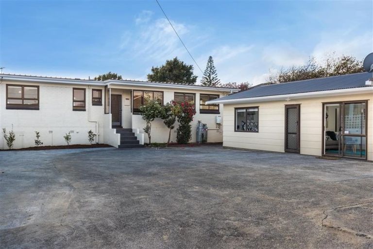 Photo of property in 2/26a Claude Avenue, Papatoetoe, Auckland, 2025