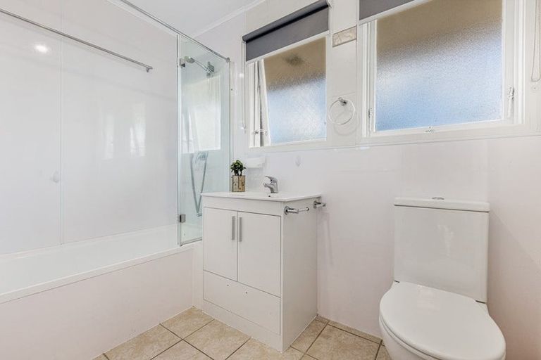 Photo of property in 9 Rata Street, Waiuku, 2123