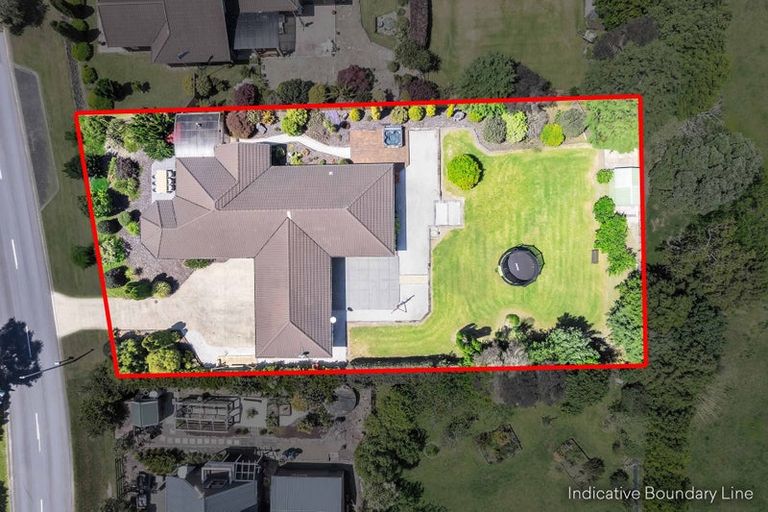 Photo of property in 3 Omana Avenue, Shelly Beach, Helensville, 0874