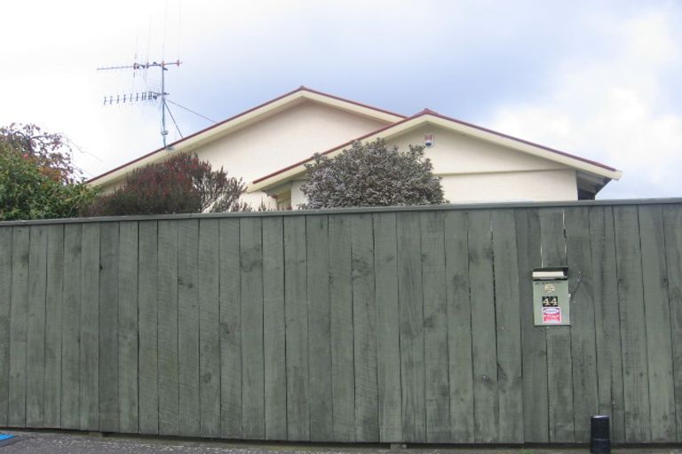 Photo of property in 44 Chelwood Street, Takaro, Palmerston North, 4412