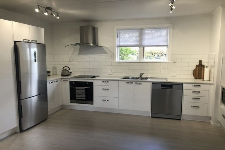 Photo of property in 12 Rangipoia Place, Turangi, 3334