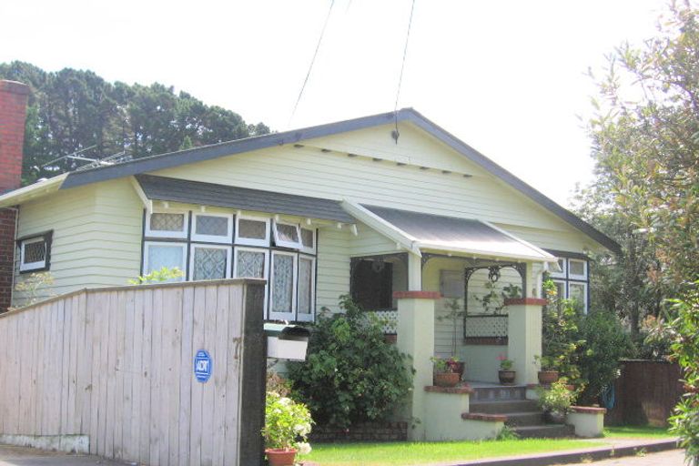 Photo of property in 7 Westland Road, Mount Cook, Wellington, 6021