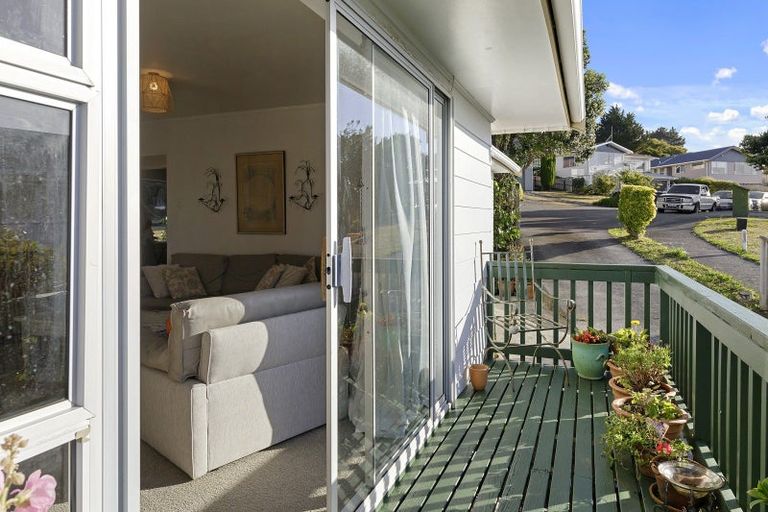 Photo of property in 19a Hicks Close, Whitby, Porirua, 5024