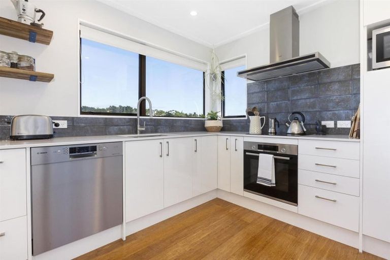 Photo of property in 71 Leeward Drive, Whitby, Porirua, 5024