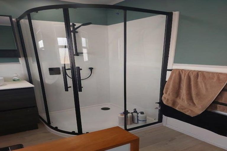 Photo of property in 76 Gray Avenue, Paraparaumu Beach, Paraparaumu, 5032